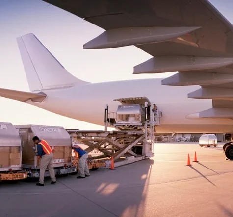 what-types-of-cargo-are-transported-by-air